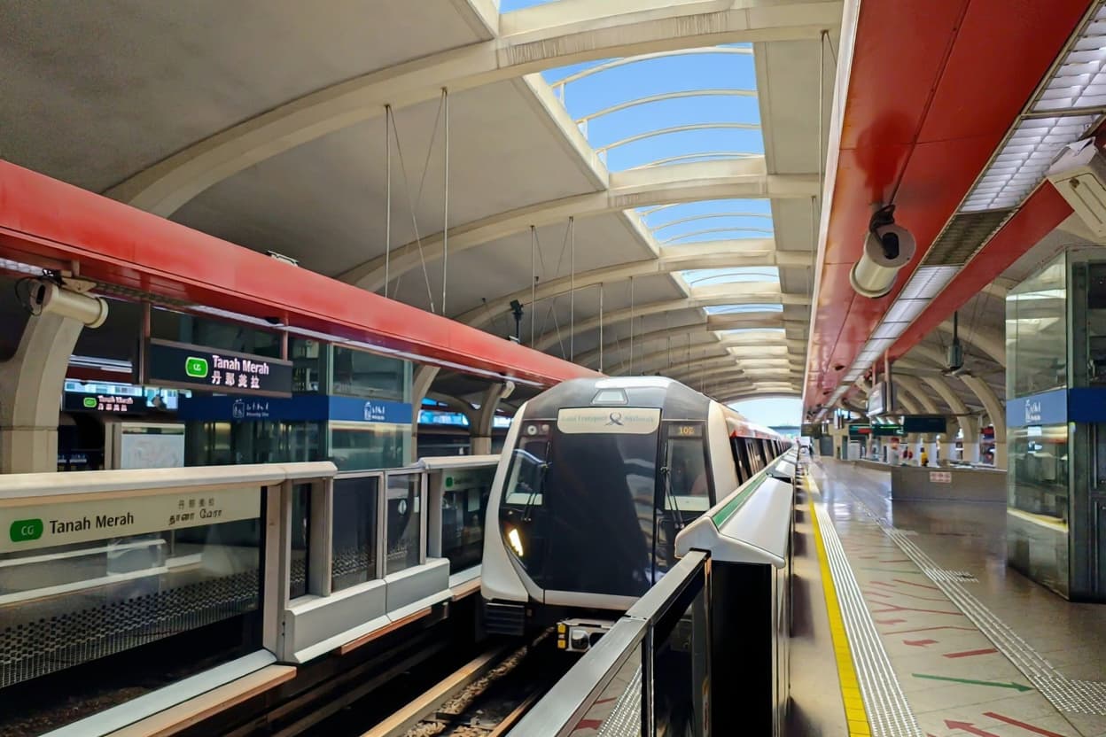 Tanah Merah MRT station platform Train at the platform of Tanah Merah MRT station on the East-West Line, the station the Bedok Rise Residences site fronts